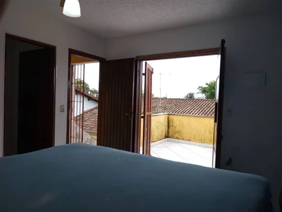 Imagem Casa com 5 dorms, Flórida, Praia Grande - R$ 750 mil, Cod: 2021