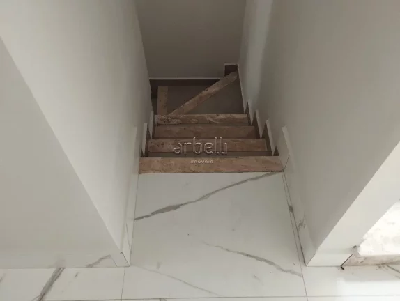 Imagem Sobrado com 100 metros quadrados, 3 dormitórios sendo 1 suíte com sacada, 1 banheiro social, 1 lav...
