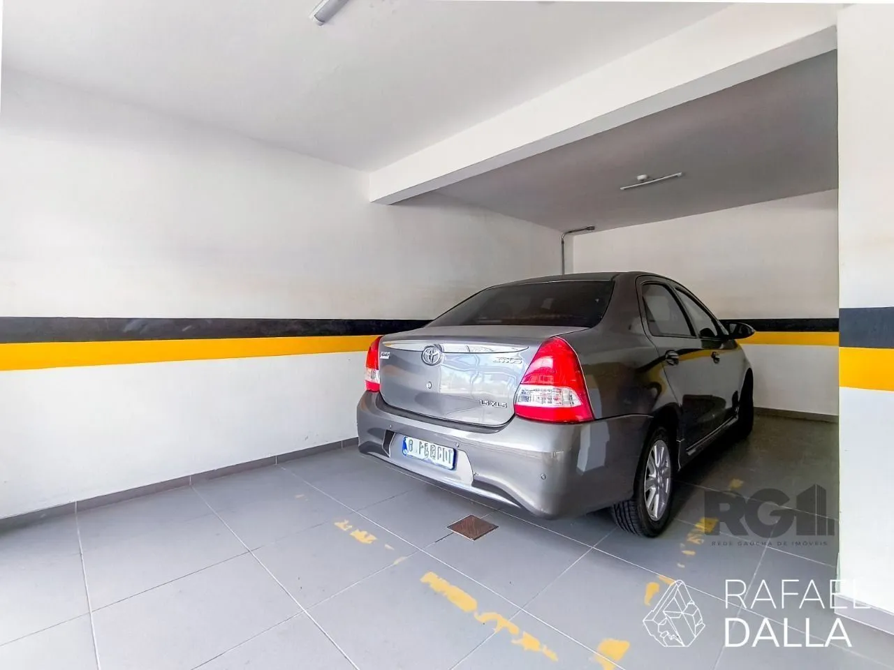 Imagem Na Rua Barão do Gravataí: Apartamento de 2 Dormitórios com Suíte e Churrasqueira, em estado de novo e LINDO, vaga de garagem.