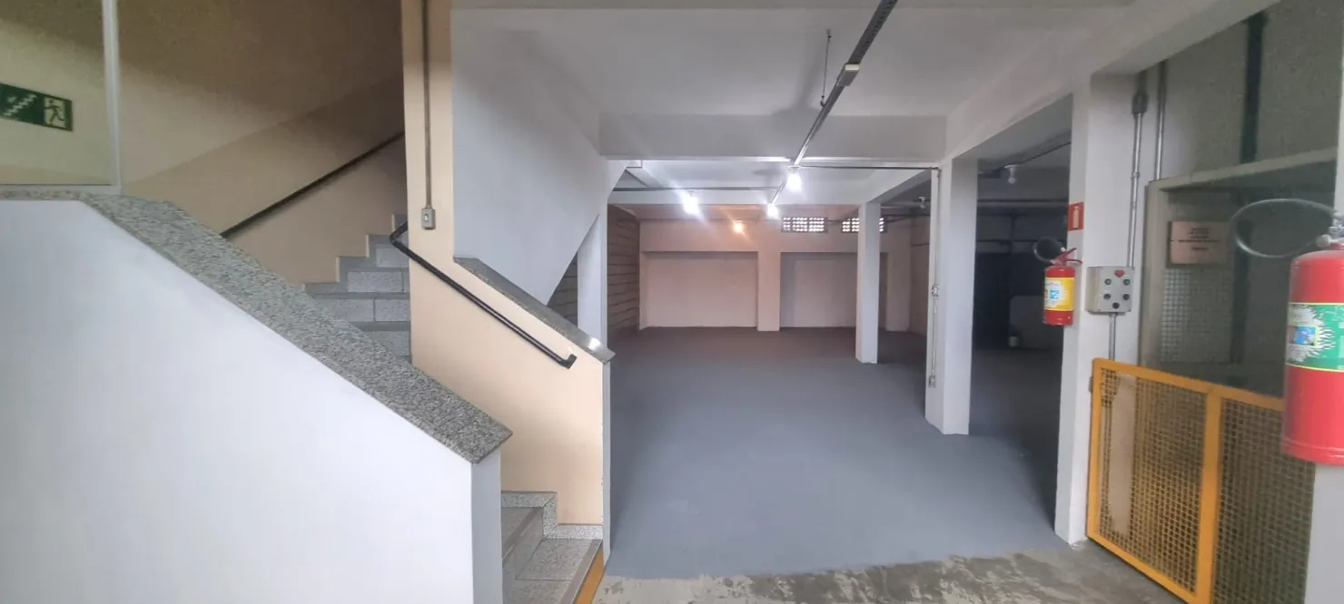 Imagem Prédio Comercial Completo com 3 Pisos, Elevador, Acesso Facilitado e Localização Estratégica para Seu Negócio