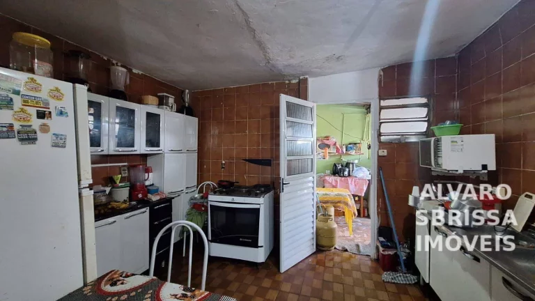 Imagem Oportunidade: Terreno com 2 Casas, Quintal e Espaço para Comércio à venda no Bairro São Judas Tadeu - Itu/SP