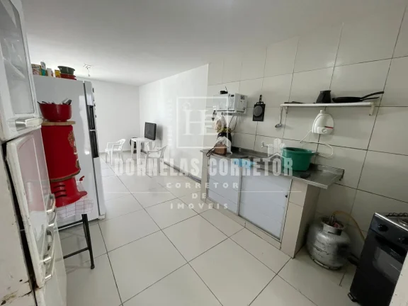 Imagem Casa à venda no bairro Água Fria - Recife/PE