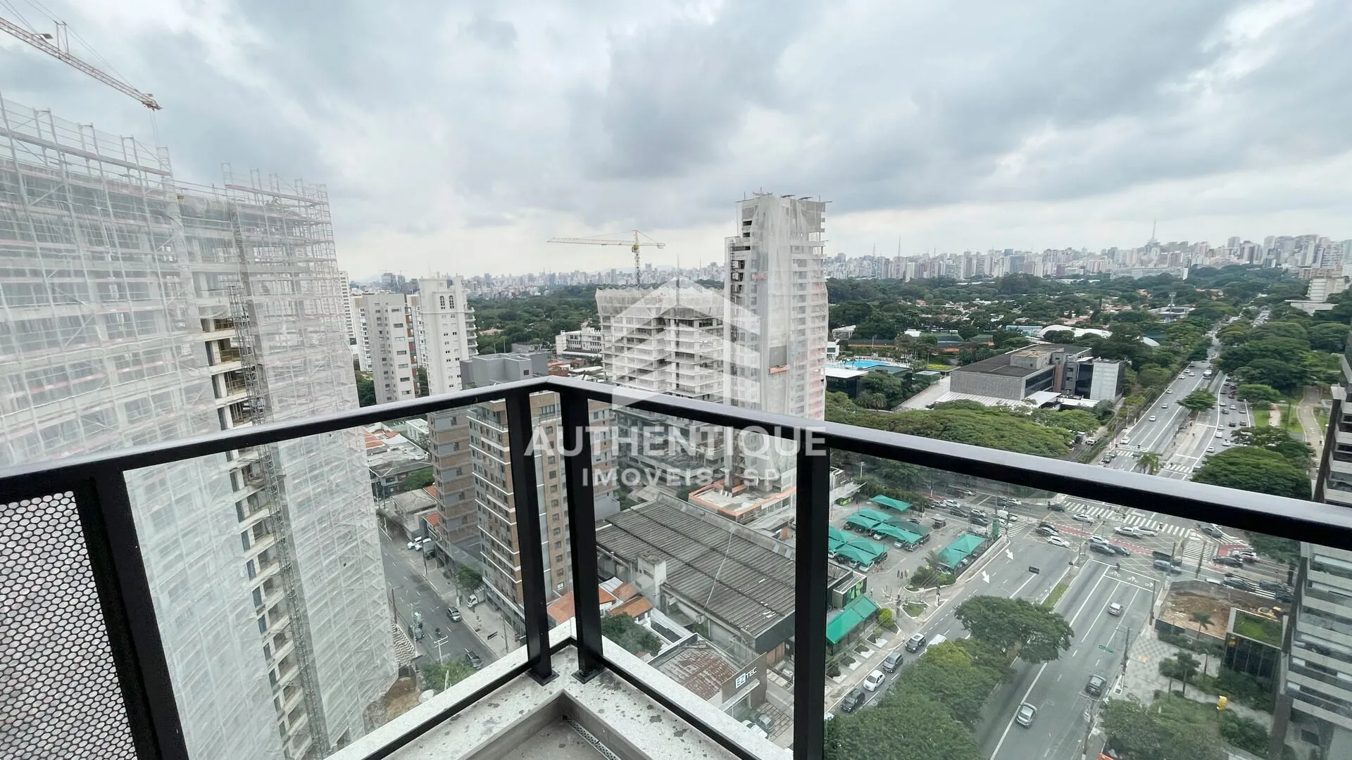 Imagem Window Moema - Apartamento Duplex em Moema à Venda