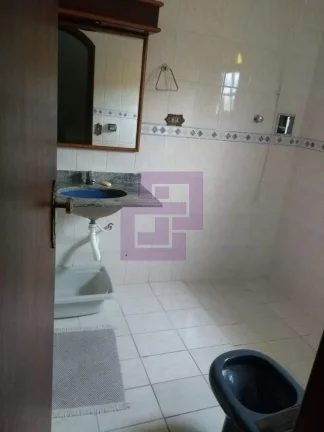 Imagem Lindo sobrado em condominio fechado.