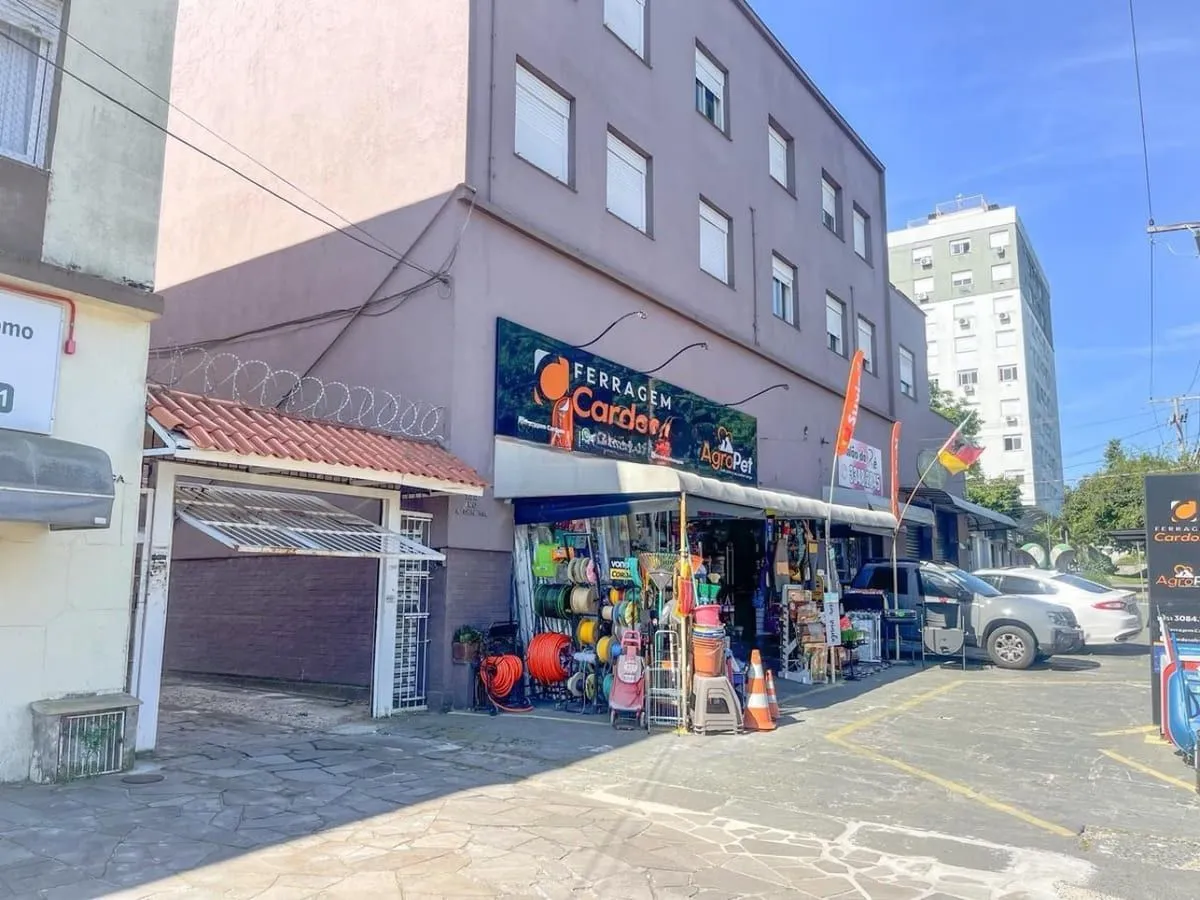 Imagem Apartamento de 3 dormitorios à venda em São Sebastião, Porto Alegre.