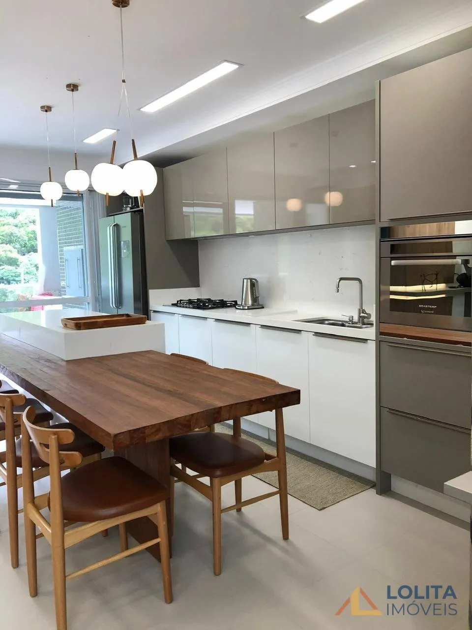 Imagem APARTAMENTO PARA ALUGAR MOBILIADO COM 3 QUARTOS E 2 VAGAS DE GARAGEM NOS INGLES DO RIO VERMELHOR - FLORIANÓPOLIS/SC