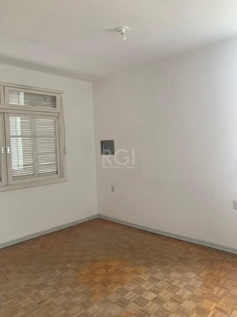 Imagem Casa Comercial com 03 pisos no Bairro Floresta