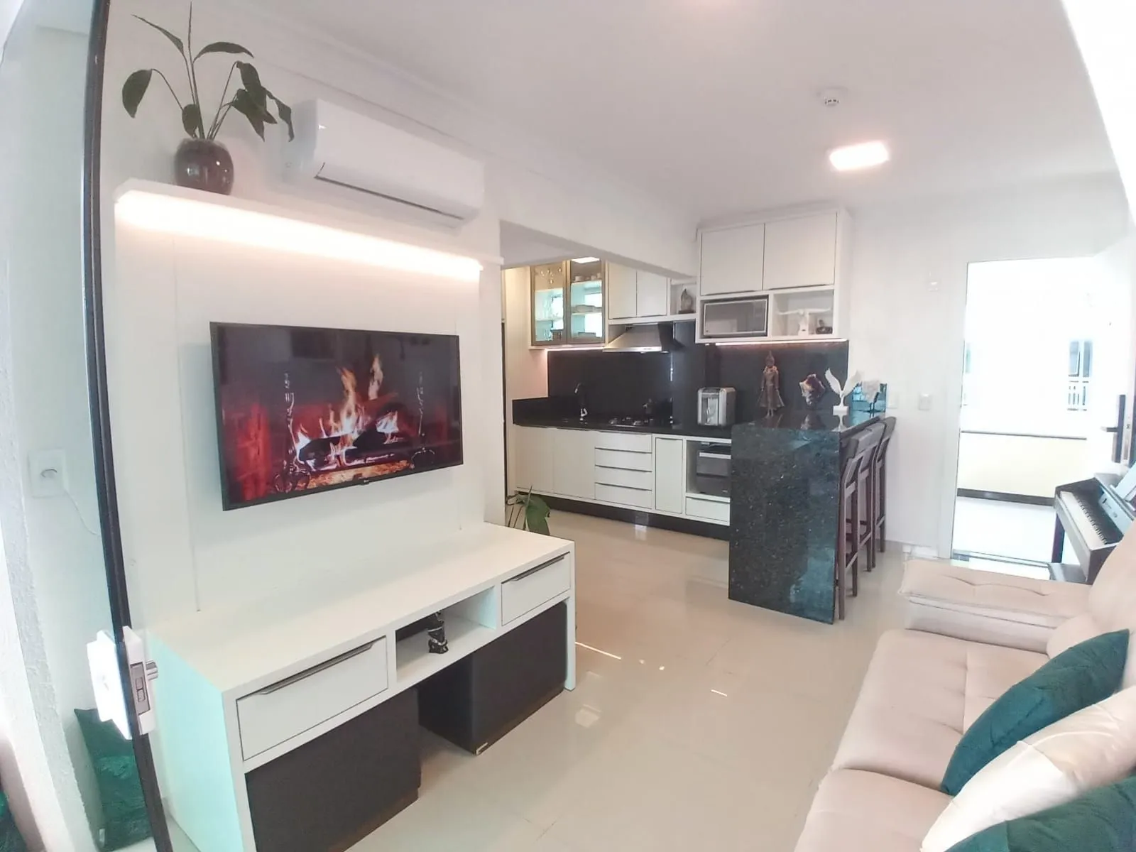 Imagem Apartamento à Venda em Bombinhas SC, Condomínio Bombinhas Summer Beach | 300m do Mar