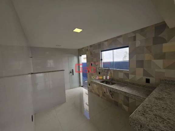 Imagem Casa com 2 dormitórios à venda, 61 m² por R$ 330.000,00 - Vila do Peró - Cabo Frio/RJ