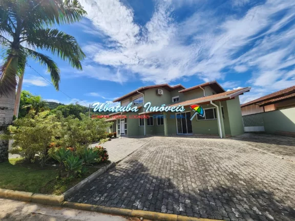 Imagem Excelente casas mobiliadas para investimento em condomínio fechado