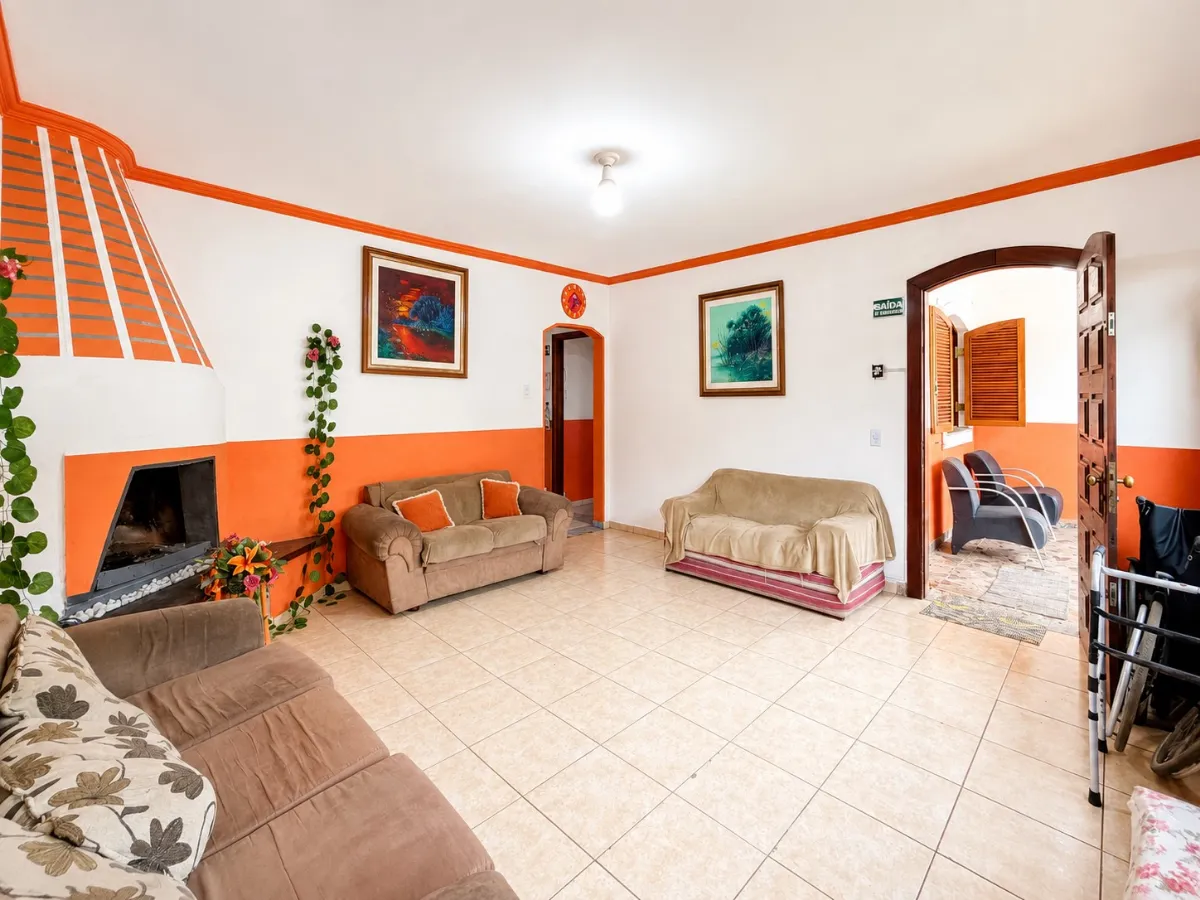 Imagem Casa comercial para venda em Suíssa, 470m2