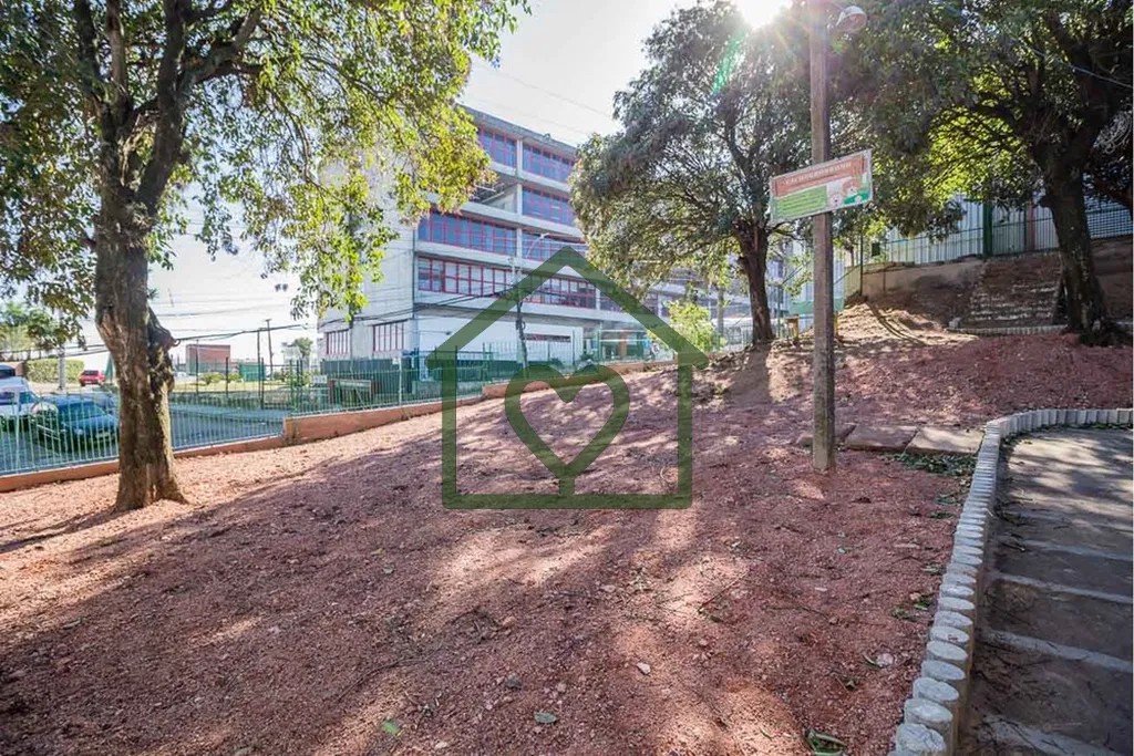 Imagem Descubra o apartamento à venda no Condominio Parete no bairro Cristal, Porto Alegre, situado na Rua...