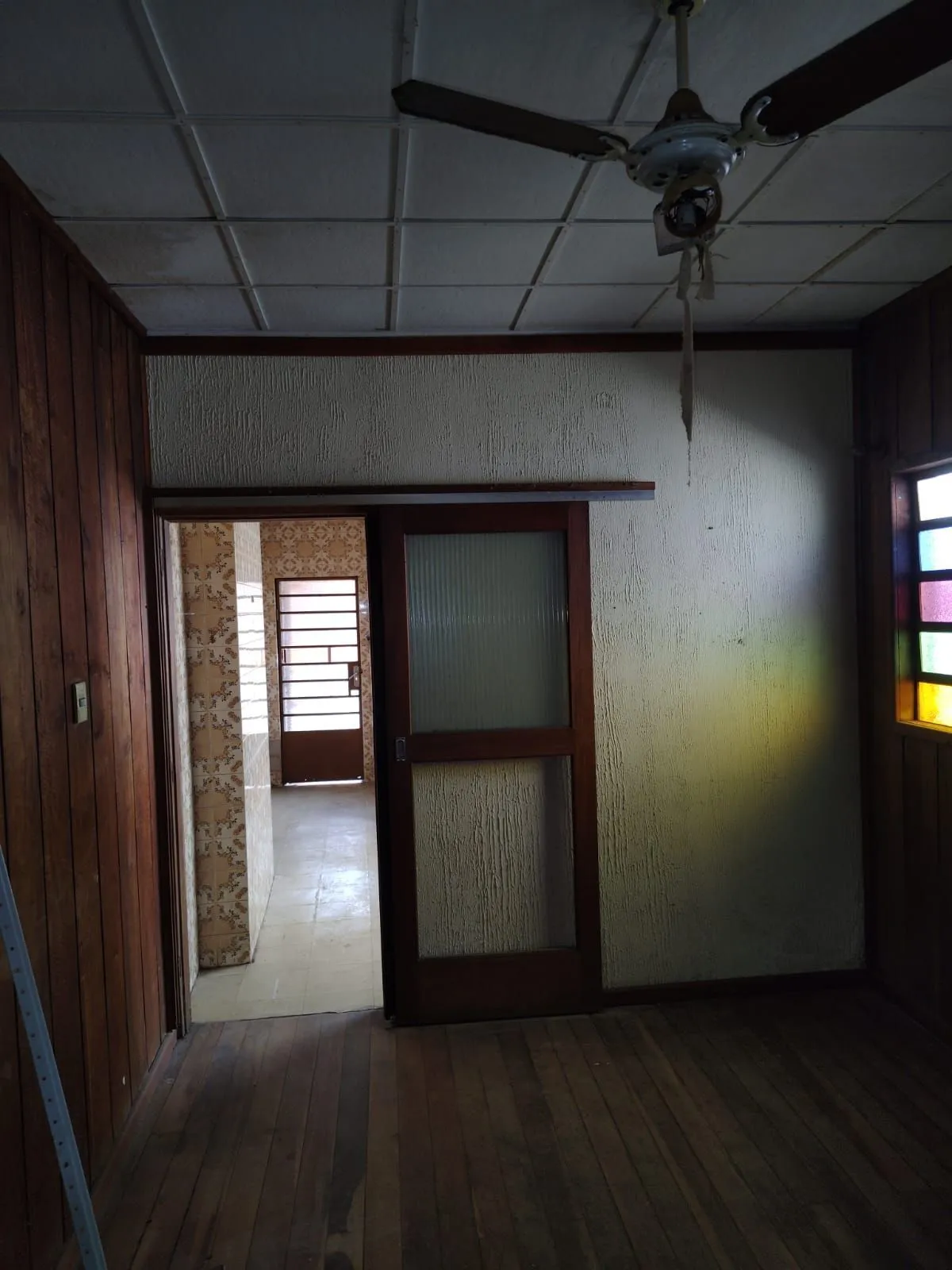 Imagem Casa com 03 quartos no Bairro São Pedro em Porto Alegre