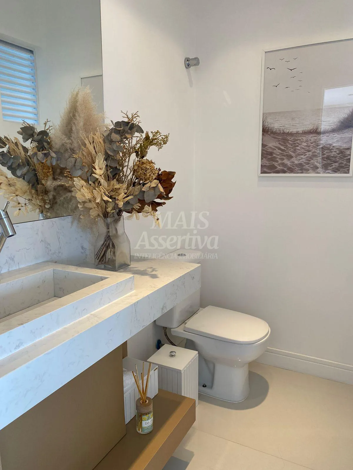 Imagem Excelente apartamento de alto padrão a venda no centro de Balneário Camboriú/SC