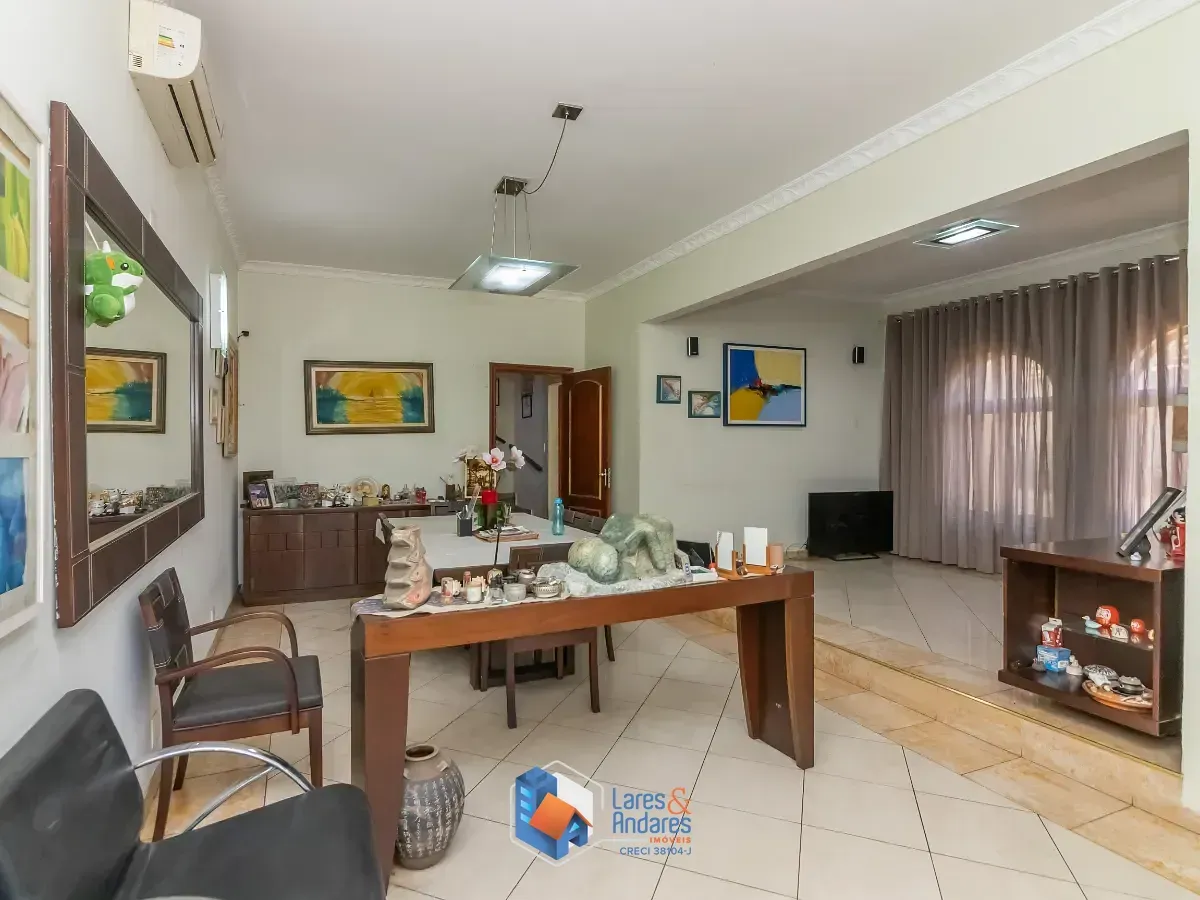Foto do imóvel Casa para venda em Jardim São Paulo(Zona Norte) com 4 quartos, sendo 3 suítes, 315m² em Rua Outeiro da Cruz