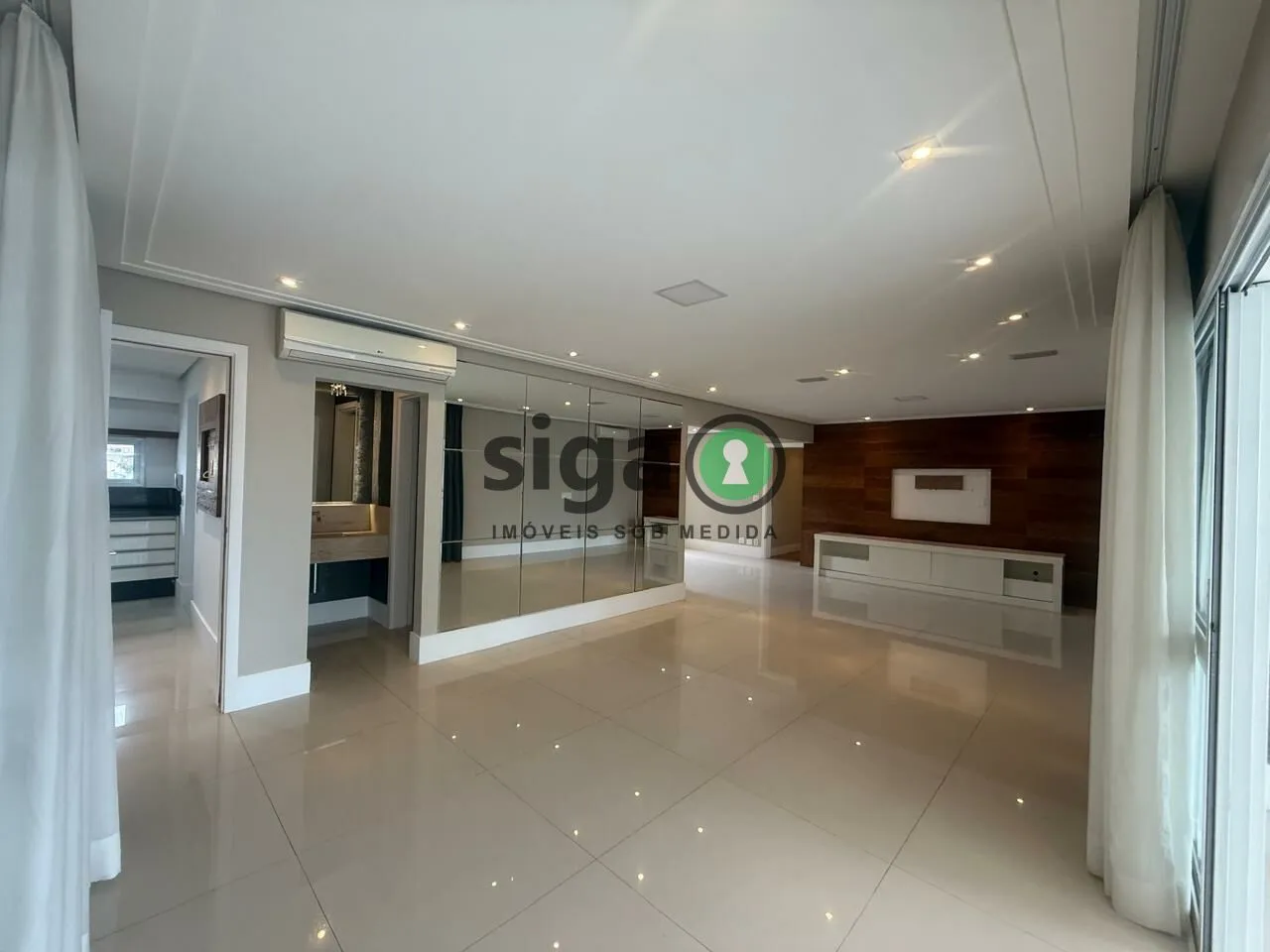 Imagem EXCLUSIVIDADE E CONFORTO EM 242M² ? CONDOMÍNIO PRAÇA DAS ÁGUAS