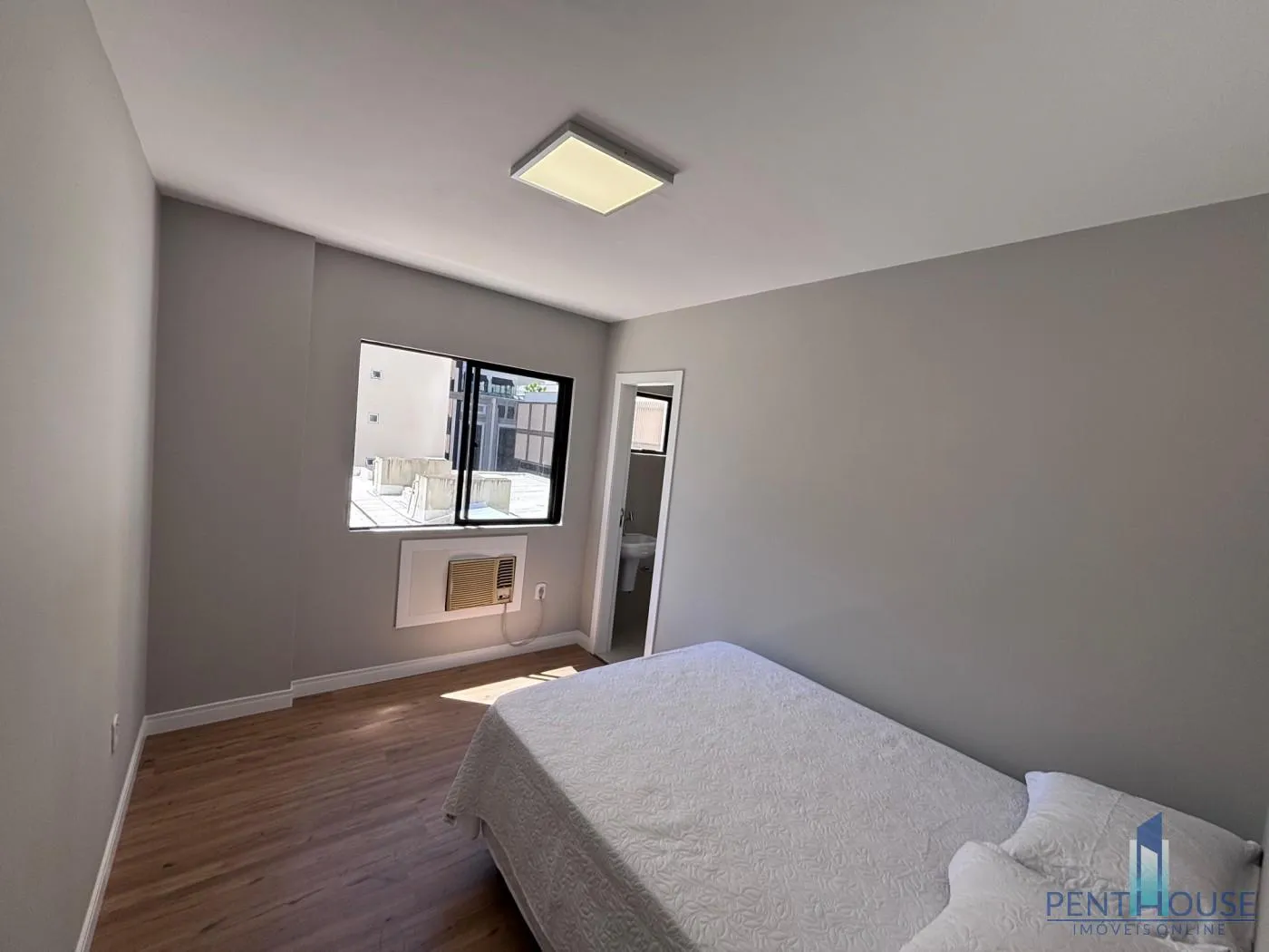 Imagem Apartamento Quadra Mar para Venda em Balneário Camboriú, CENTRO, 3 dormitórios, 2 suítes, 3 banheiros, 1 vaga