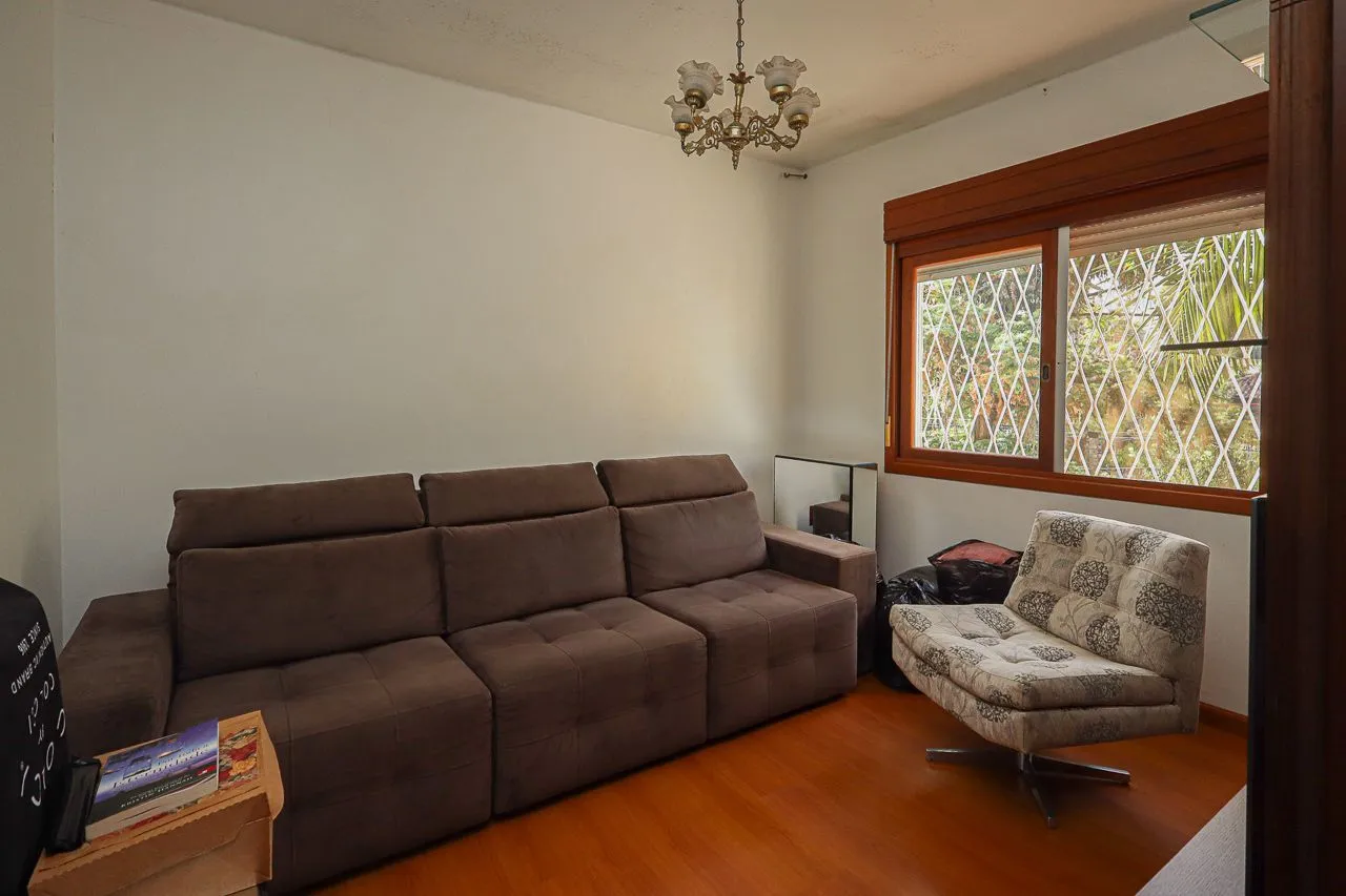 Imagem Casa à venda, 3 dormitórios, 316m², 4 vagas de garagem, Bairro São Geraldo