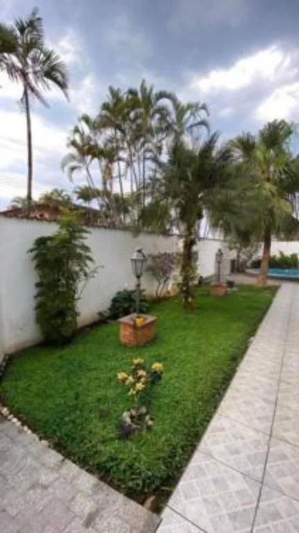 Imagem CASA COM 332,00 m² - FLÓRIDA - PRAIA GRANDE SP