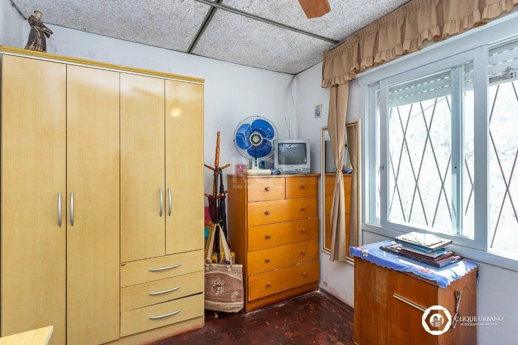 Imagem Casa para Venda - 93m², 4 dormitórios, sendo 1 suites, 4 vagas - Jardim Leopoldina