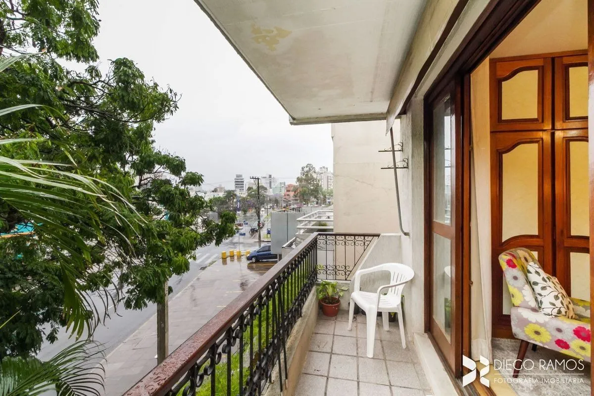 Imagem Apartamento para Venda - 111m², 3 dormitórios, sendo 1 suites, 2 vagas - Menino Deus