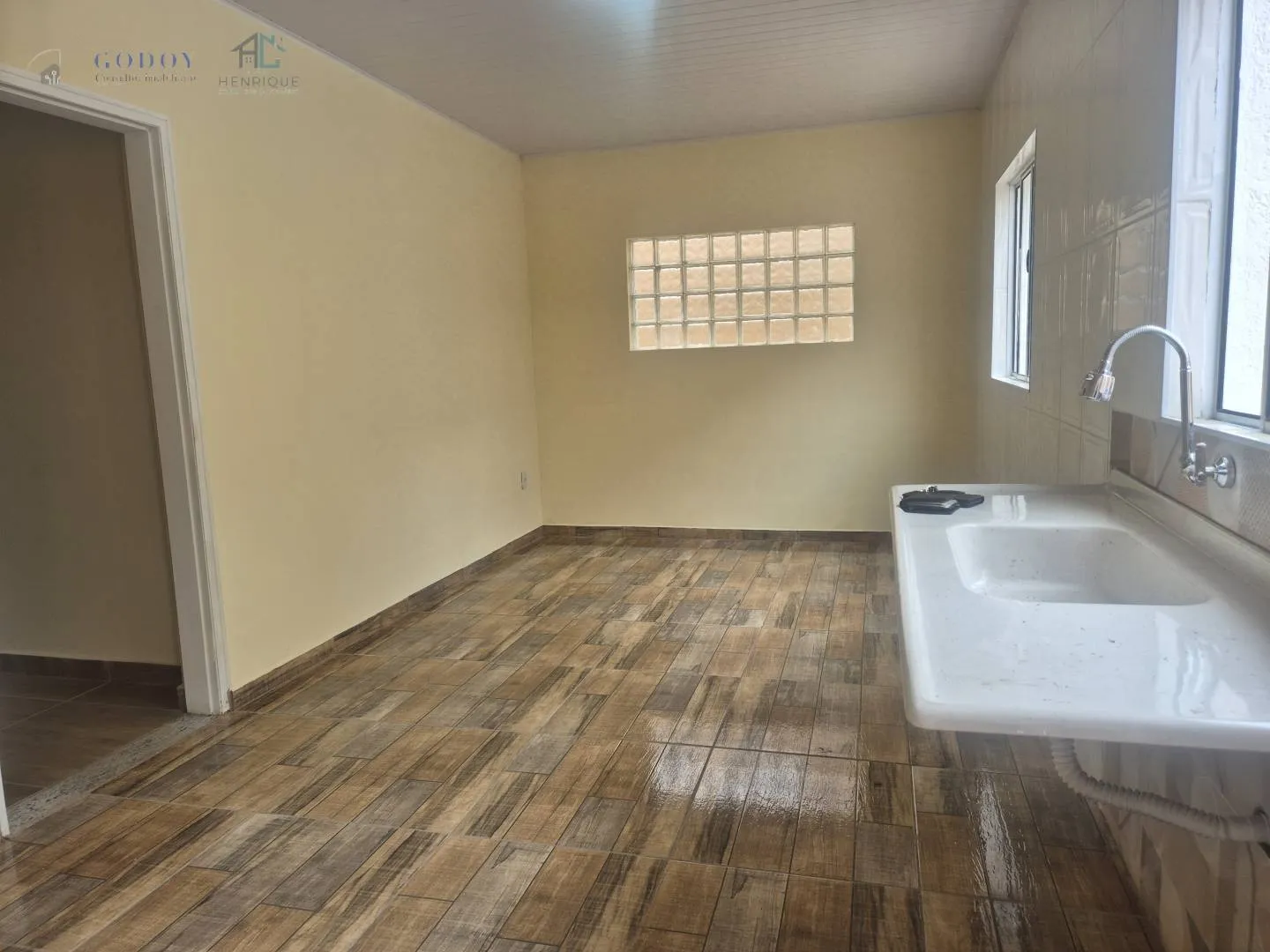 Imagem Casa com área gourmet e vista para a Serra da Mantiqueira - Bairro Mombaça,