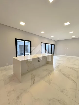 Imagem Casa de Condomínio em Alphaville - Santana de Parnaíba