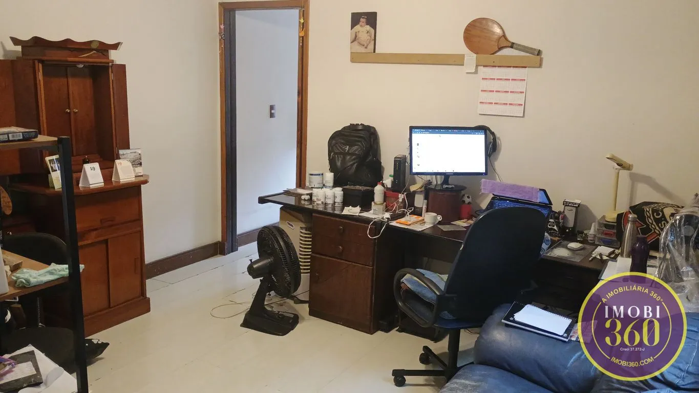 Imagem Casa com 02 dormitórios sendo 01 suíte com 02 vaga de garagem na Vila Matilde.