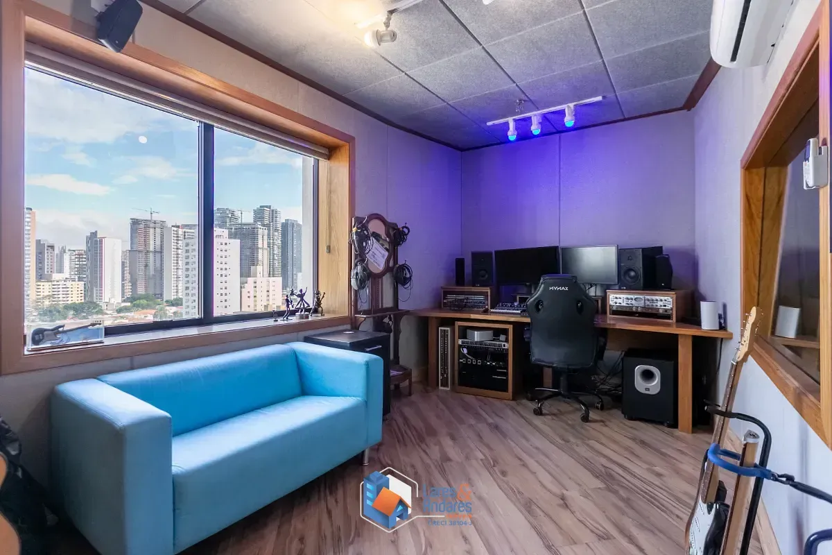 Imagem Conjunto comercial para venda em Vila Cordeiro, 112m²