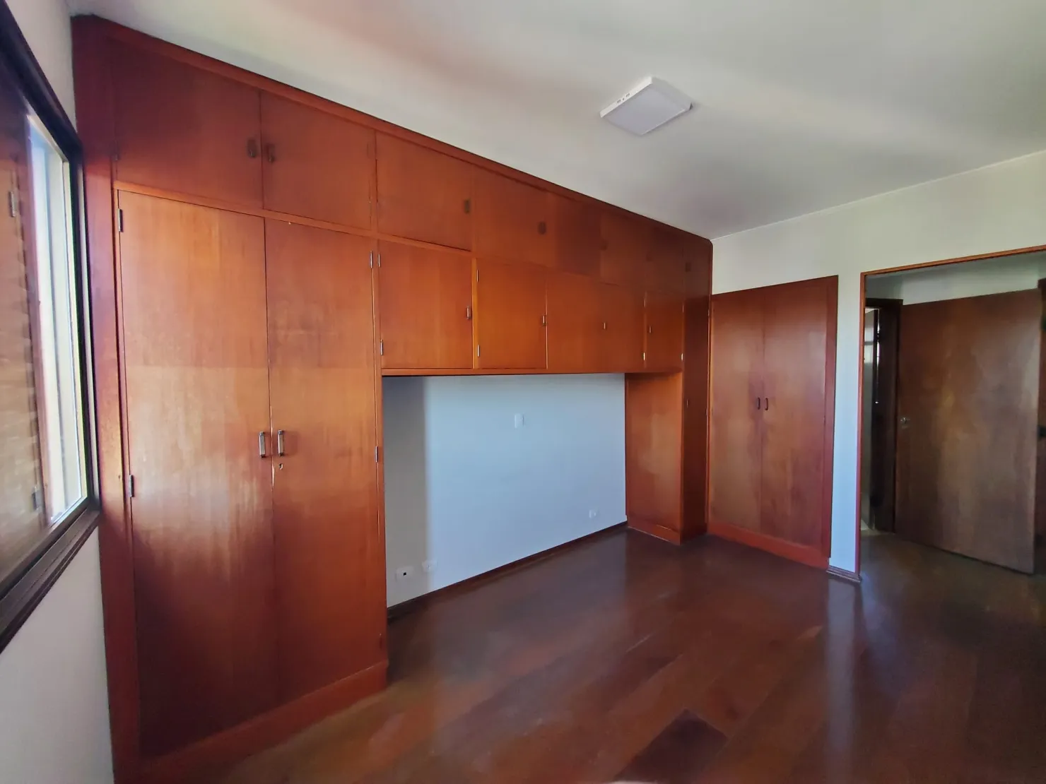 Imagem Apartamento à venda 3 Quartos, 1 Suite, 1 Vaga, 105M², Centro, Taubaté - SP | Edifício VieiraSantos
