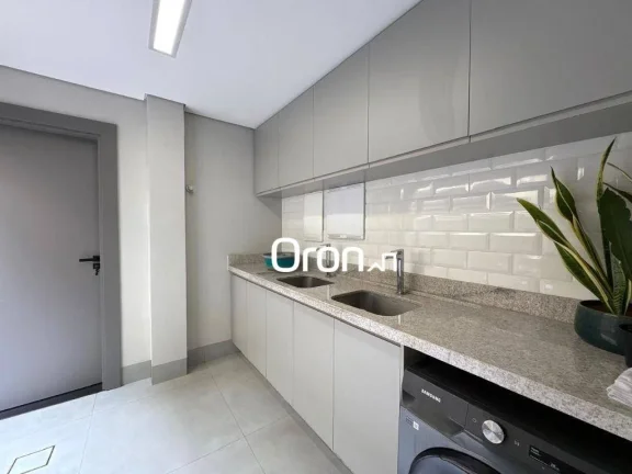 Imagem Sobrado mobiliado com 3 dormitórios à venda, 286 m² por R$ 3.990.000 - Jardins Madri - Goiânia/GO