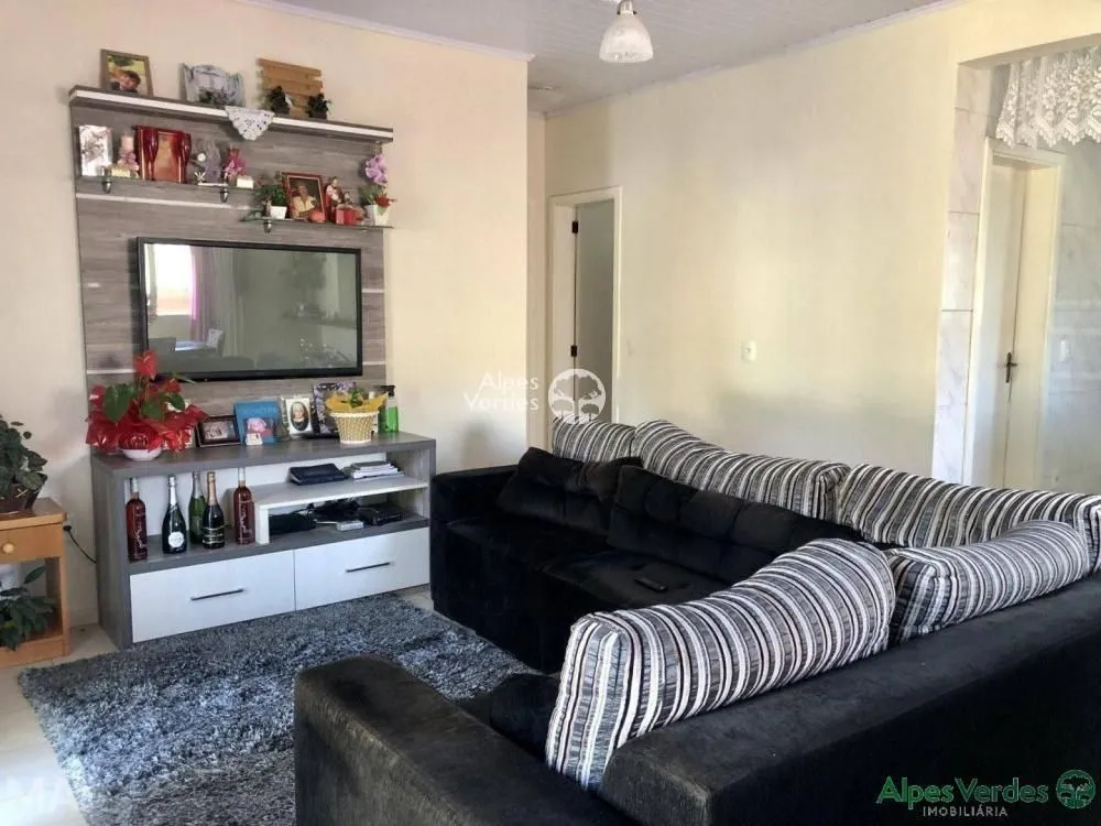 Imagem Vende-se uma linda casa na Várzea Grande - Gramado