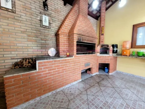 Imagem Linda casa de campo dentro de condomínio