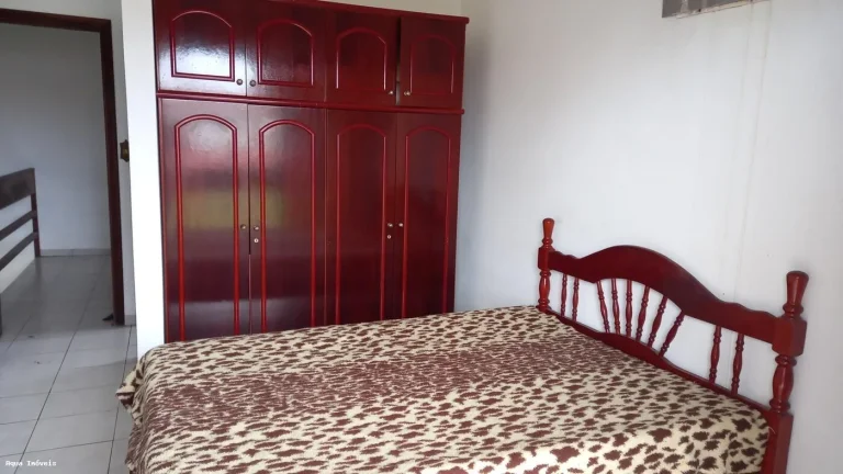 Imagem Casa para Venda em Itanhaém, Parque Augustus, 4 dormitórios, 1 suíte, 3 banheiros, 6 vagas
