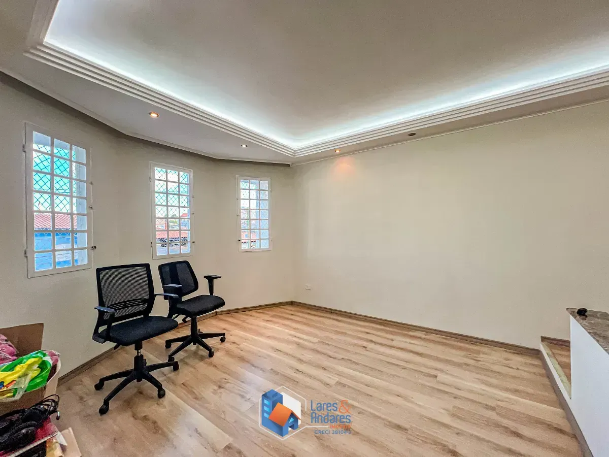 Imagem Sobrado para venda em Vila Mazzei com 3 quartos, sendo 1 suíte, 195m²