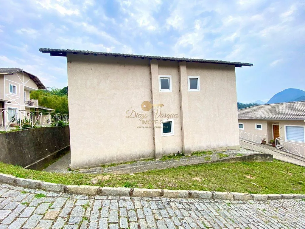 Imagem Casa em Condomínio para Venda em Teresópolis / RJ no bairro Vargem Grande