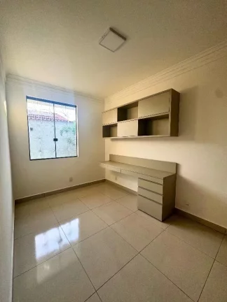 Imagem Casa de 3 quartos no bairro das Águas perto do HMC em Ipatinga MG.