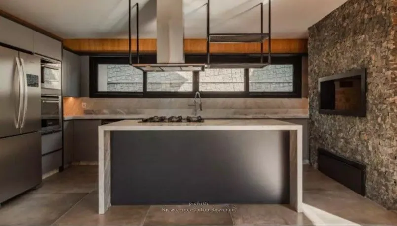 Imagem Casa 423 m², 4 suítes no Elegante Condomínio Saint Moritz, Mato Queimado Gramado