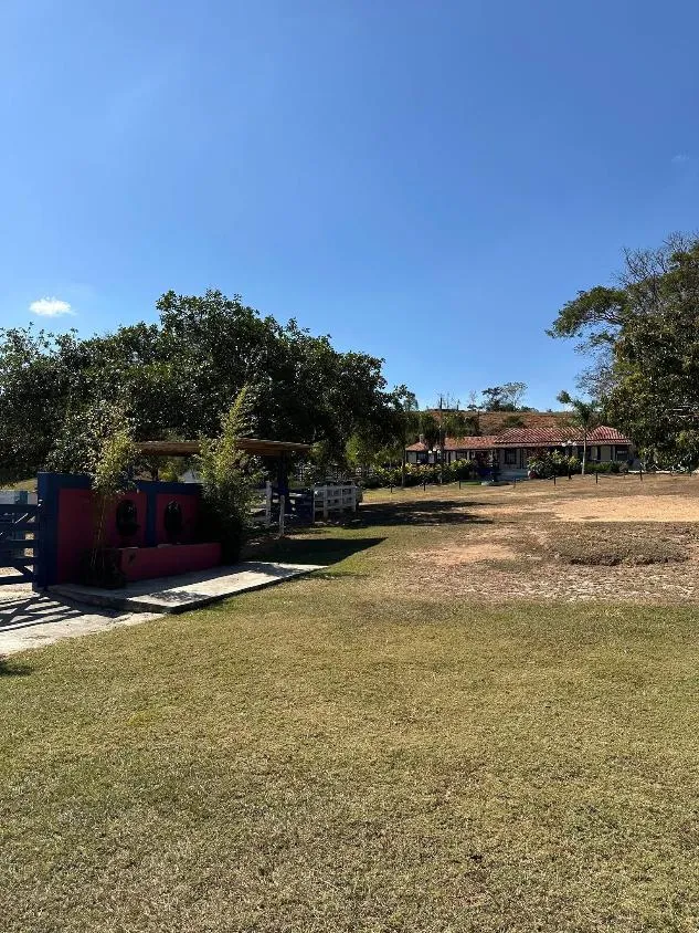 Imagem Excelente propriedade rural à venda em Divinópolis/MG com 16 HECTARES de terra.