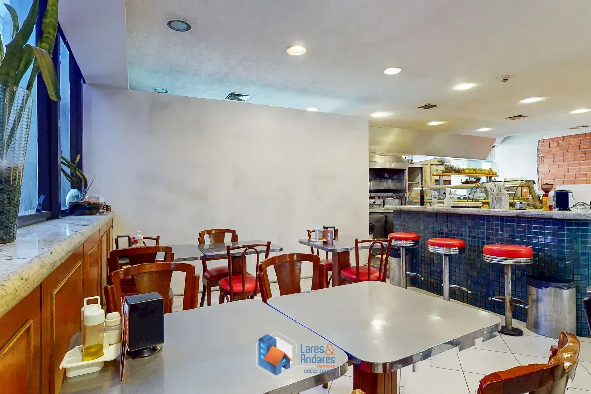 Imagem Loja de rua para venda em Moema, 52m²