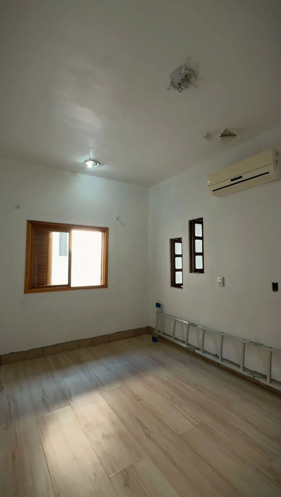 Imagem Excelente casa para venda com edicula e sotão. Entrar e morar!