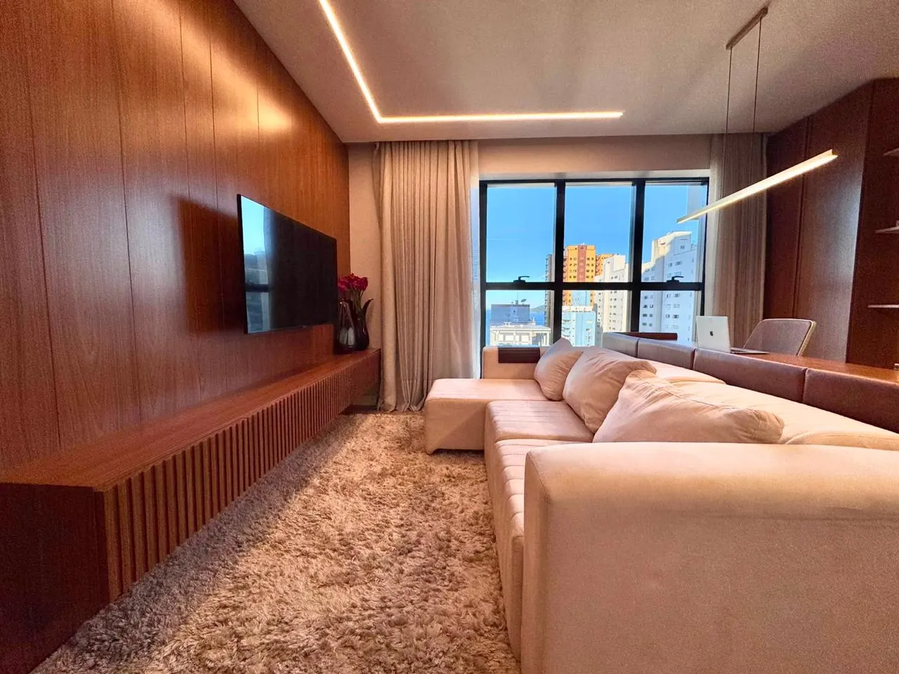 Imagem Apartamento com vista para o mar à venda com 221.5m2 por R$ 8.500.000,00