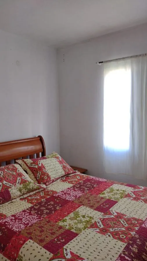 Imagem Casa para Venda em Pelotas, Três Vendas, 2 dormitórios, 2 banheiros