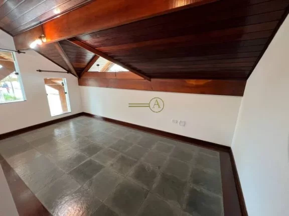 Imagem Sobrado alto padrão à venda no Centro Peruíbe/SP Localizada à 700m da praia