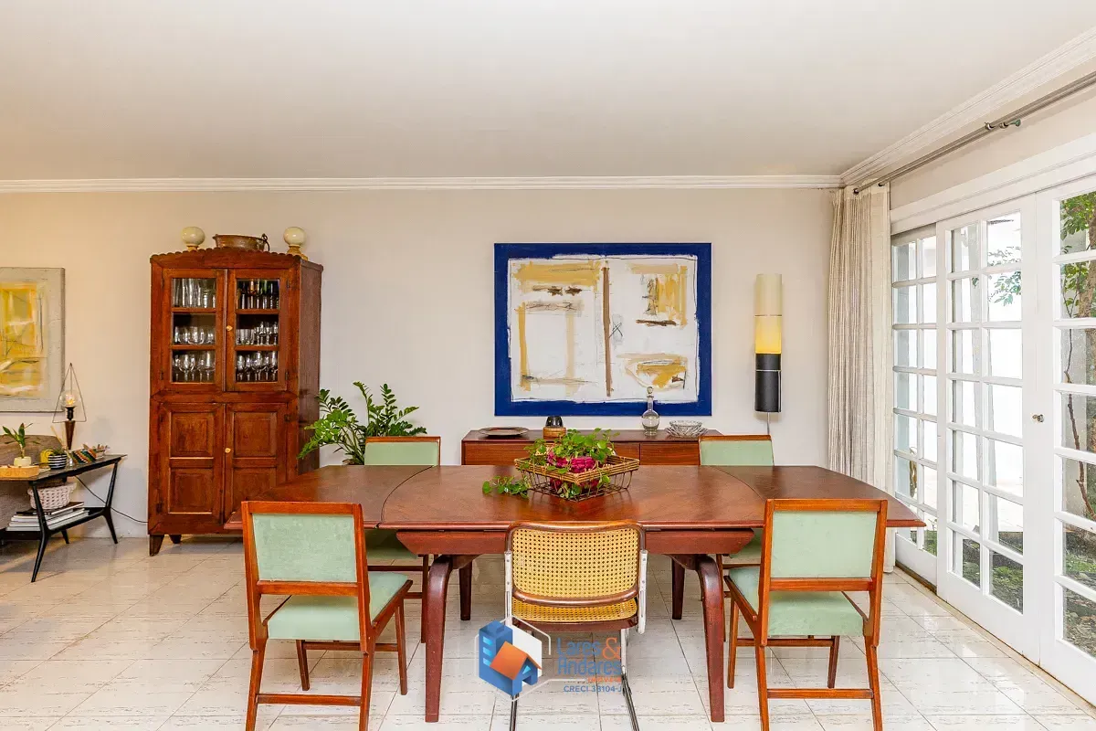 Imagem Casa para venda em Vila Cruzeiro com 4 quartos, sendo 3 suítes, 260m²