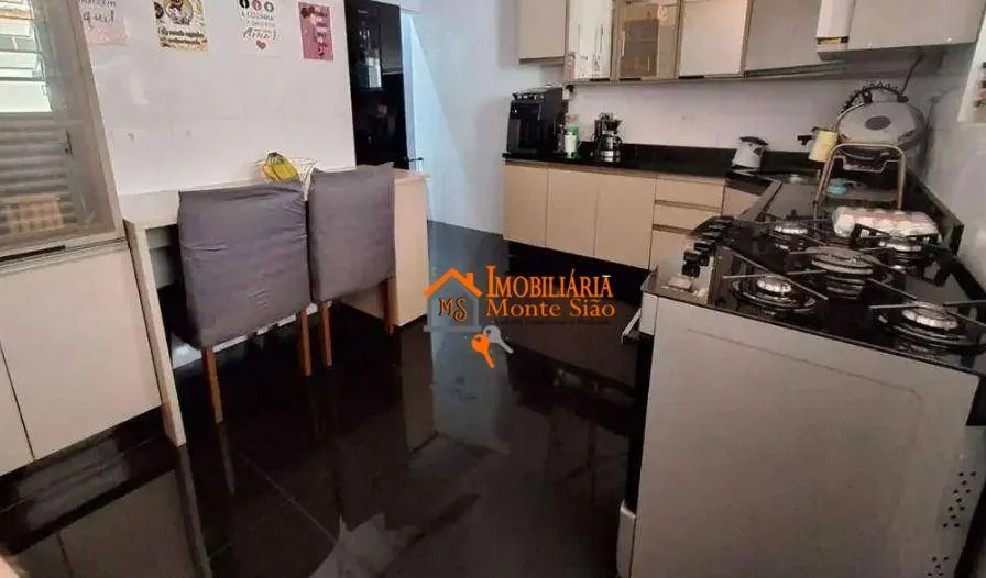 Imagem Sobrado com 3 dormitórios à venda, 113 m² por R$ 499.000,00 - Jardim Santa Clara - Guarulhos/SP