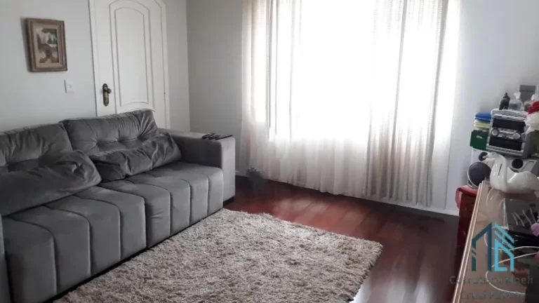 Imagem Casa com amplo quintal, a venda 03 quartos em Colombo PR