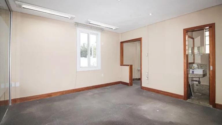 Imagem Sala para venda no bairro São João em Porto Alegre