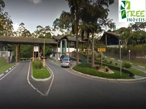 Imagem TERRENO A VENDA ARUJA HILLS I e II, A/T 1.314,63m². Condomínio possui uma privilegiada área verde e uma infraestrutura de primeiro mundo.