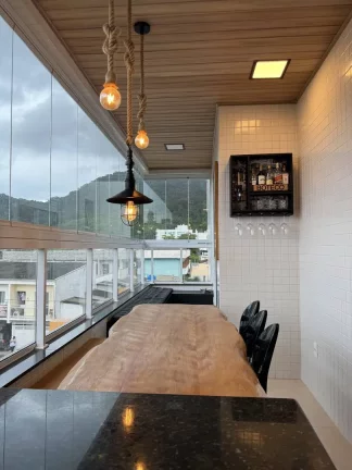 Imagem Apartamento a venda na Praia das Toninhas a poucos metros do mar
